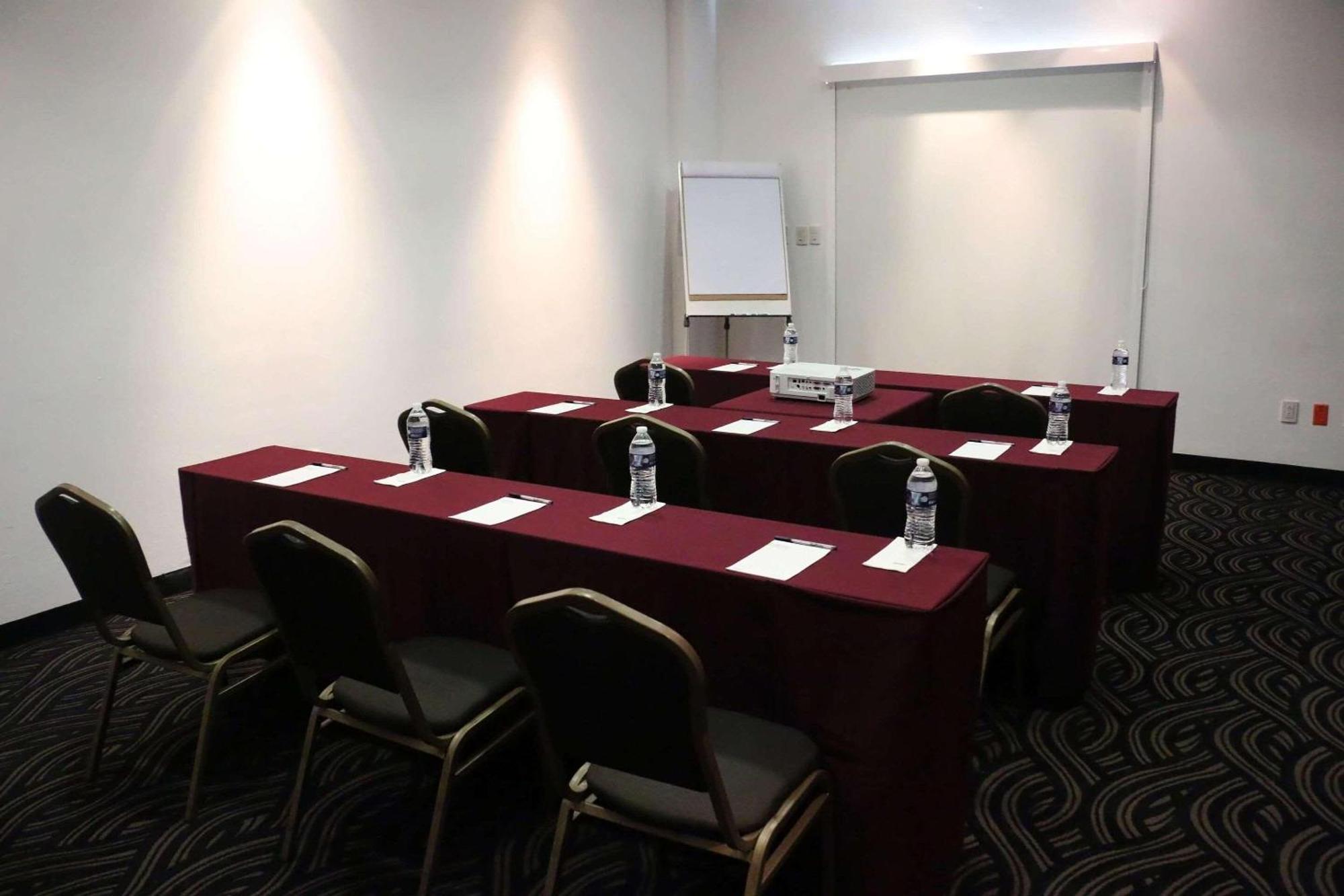Radisson Poliforum Plaza Hotel León Eksteriør bilde