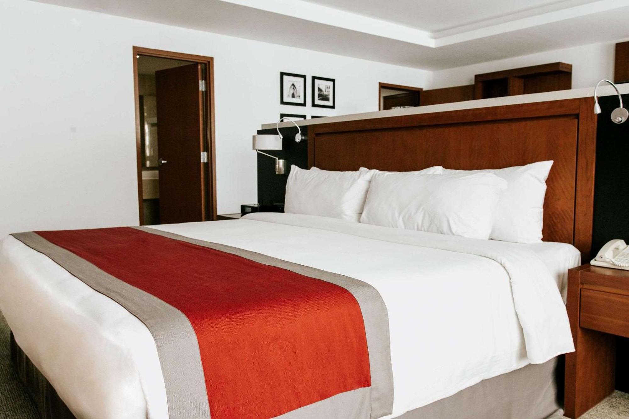 Radisson Poliforum Plaza Hotel León Eksteriør bilde