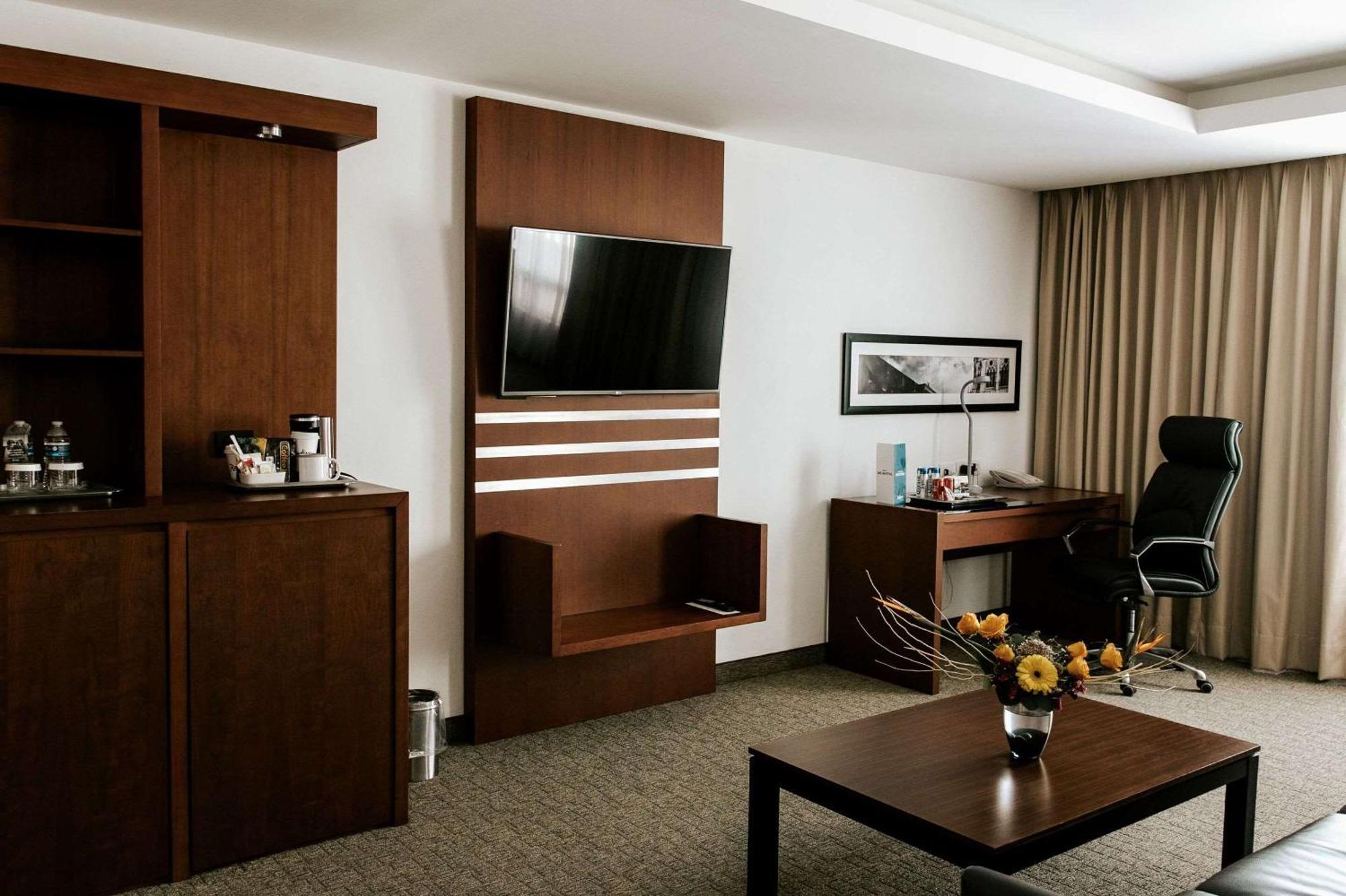 Radisson Poliforum Plaza Hotel León Eksteriør bilde
